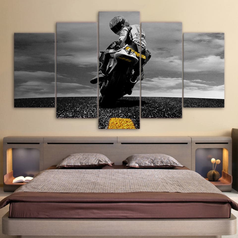 Framed 5 Panels - Motor GP